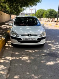 بيجو 307 فرنسي  رقم بغداد نكليزي   محرك ✅ كير✅ تبريد✅ دوشمة داخلية✅ تخ...