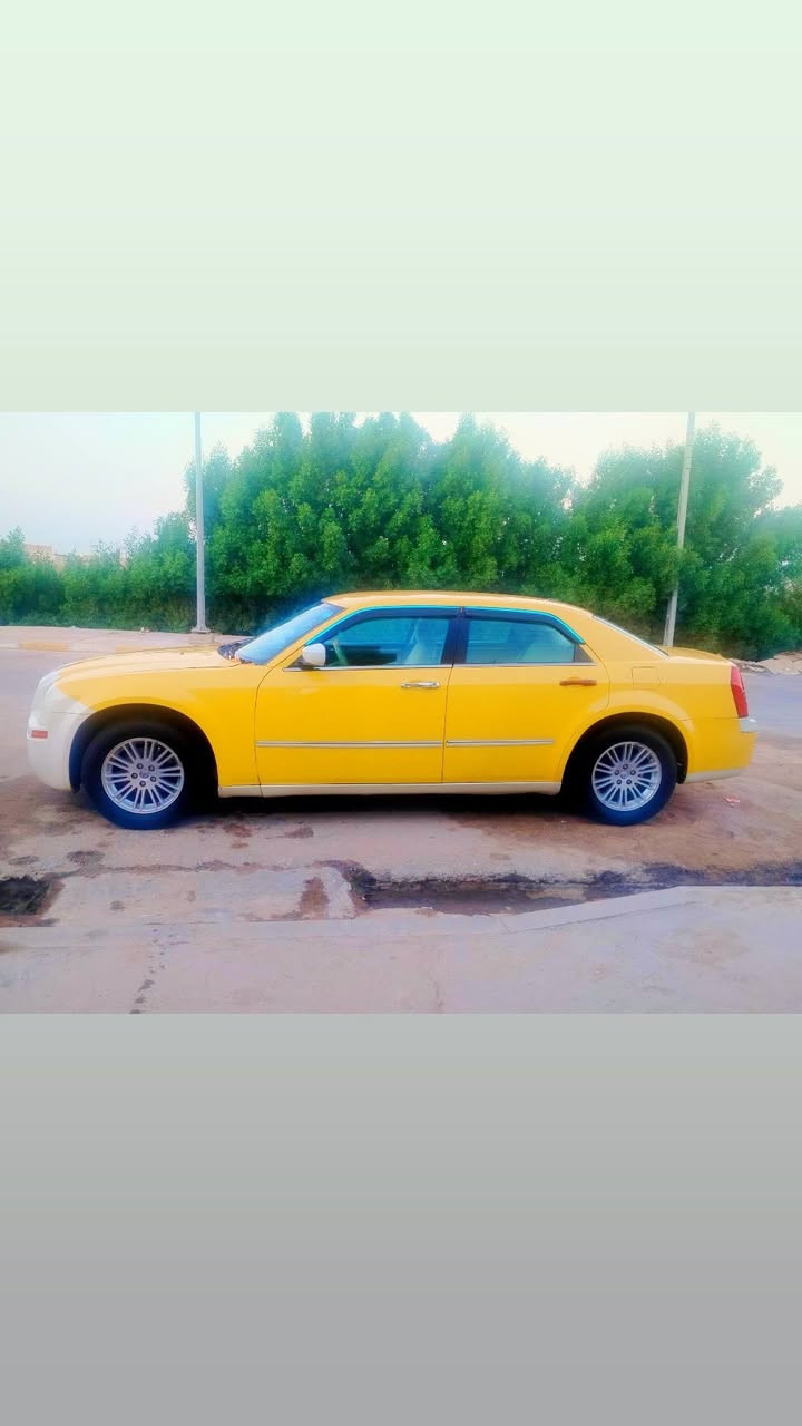 السلام عليكم اوباما اصل 2010 السياره كفاله عامه حادث بك لايت ايسر حداديه كير محرك كله جديد مابيه اي نقص رقم نكليزي بغداد بأسمي مكان السياره ناصريه رفاعي ***********
