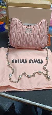 شنط نسائية • ميو ميو • سان لورنت