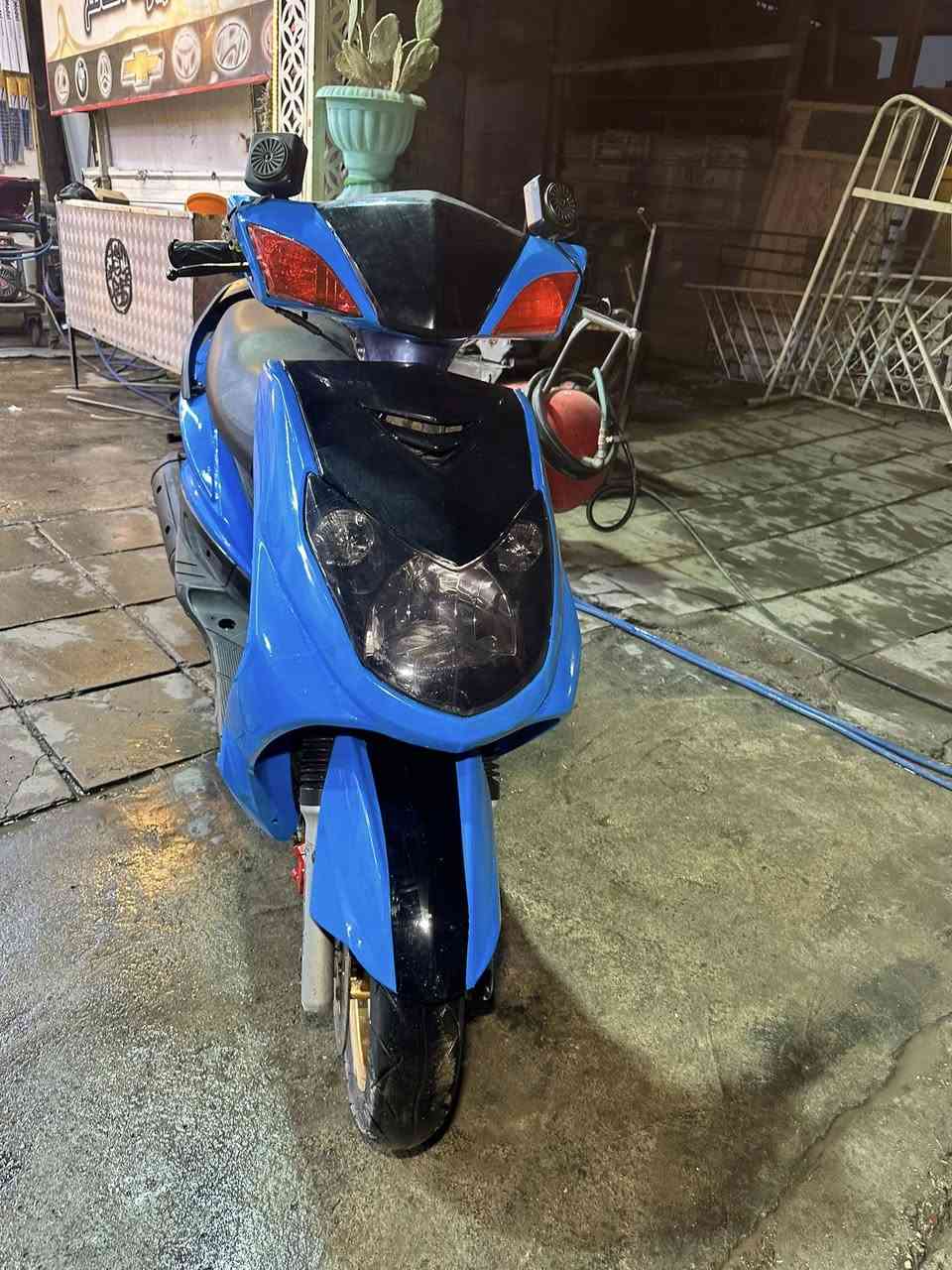 سلام عليكم سكنس فحل  دراجه بلاد ٤٩ كهربايات شخاره كله دراجه ريد راوس سكنس جبلي لي عنده سكنس جبلي خلي ينتصل ***********
