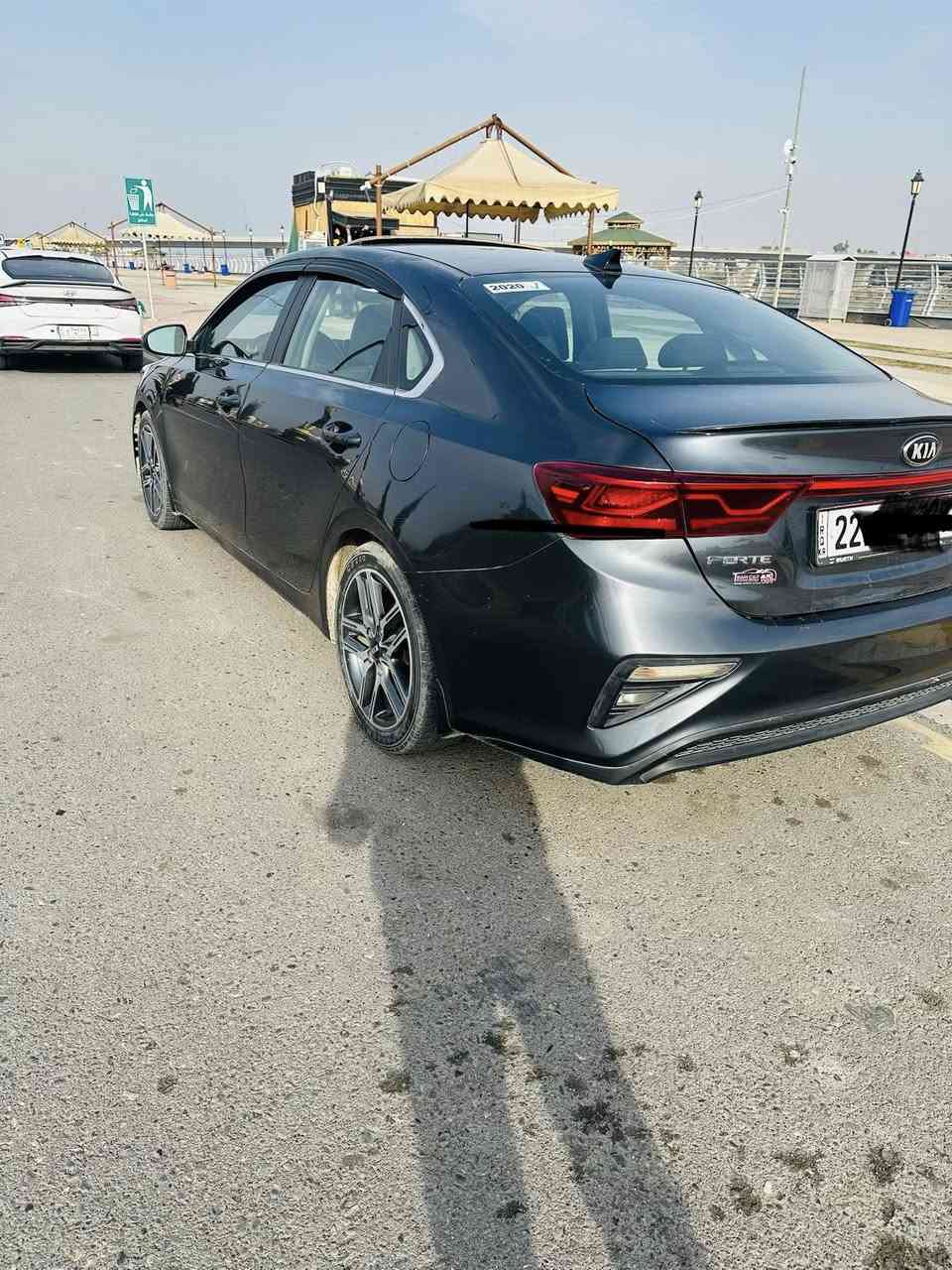 السلام عليكم 
سيارة كيا فورتي 2020 (وارد كندي) لون نفطي
سيارة فول مواصفات (عدا البصمة) 
مكينة 2.0 دوش المرغوب
ماشية 73 الف 
مواصفات السيارة
نقطة عمياء + حساسات + اشارات بالمري
شحن وايرليس 
تحديد مسار 
فتحة سقف (سلايت) 
قطعتين تبريد +تدفئة كشنات (السائق والراكب )+ تدفئة ستيرن 
نظام مانع انزلاق 
تحكمات ستيرن +شاشة كبيرة + كامرة خلفية 
ثلاث انظمة قيادة 
 كابون بانزين
حادث السيارة خلفي امبين بل سونار ويا الصور 
السيارة رقم اربيل الدولي الجديد
السعر 145 ورقة وبيها مجال بسيط 
رقم الموبايل : ***********
