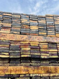 قالب لبيع العدد 14 مكعب وربع يدك 300 متر 07838290344. 07751048174