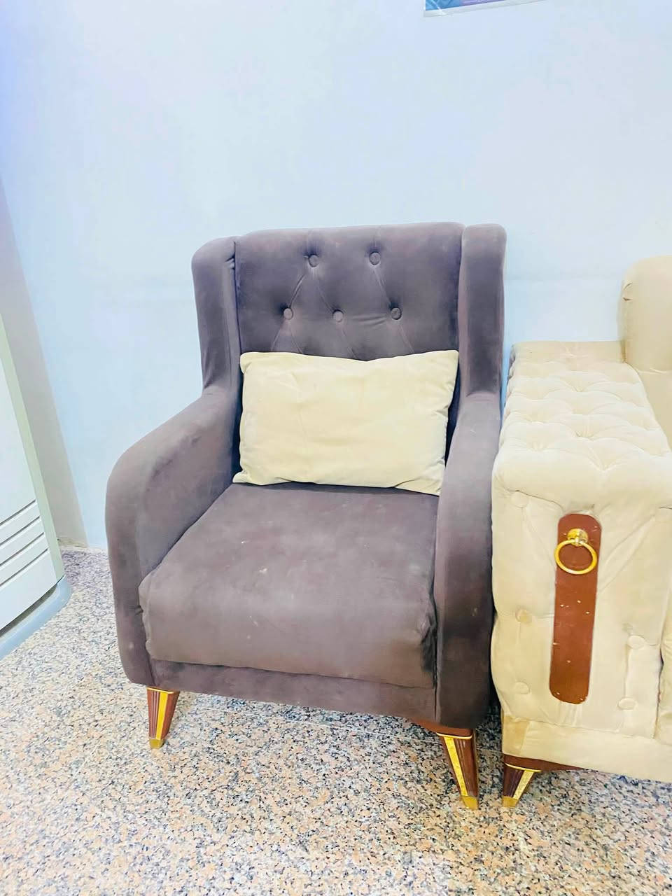 السلام عليكم…غراض للبيع للاستفسار خاص


**إذا كنت صاحب هذا الإعلان وتريد حذفه لأي سبب، رجاءا أرسل رسالة إلى الدعم الفني**