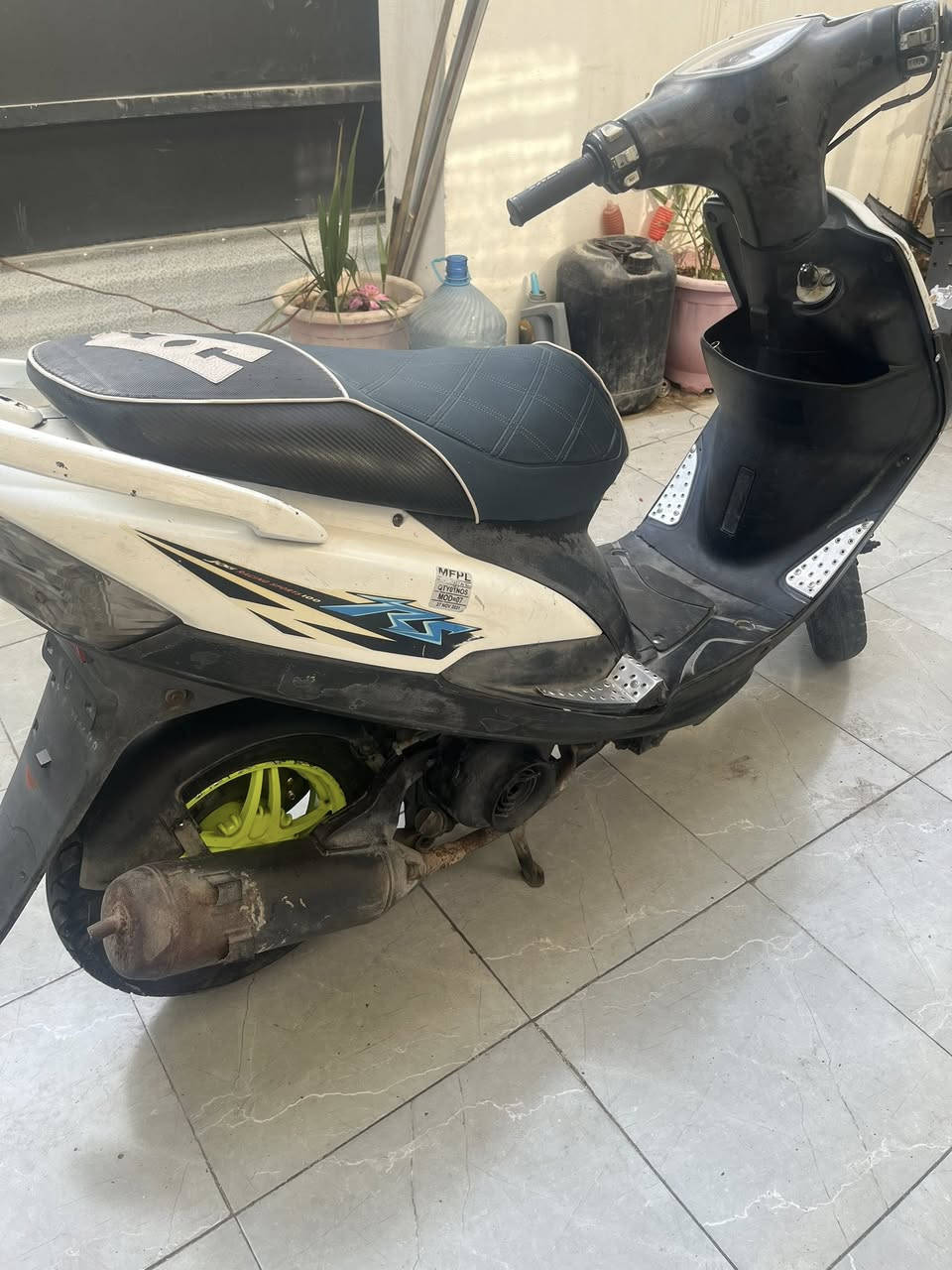 السلام عليكم دراجه ماكس عدله دراجه بلاد بوشه 49دراجه خير من الله دراجه نكره سلف دراجه مكان بغداد حي الجهاد السعر 550 الرقم ***********
