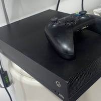 اكس بوكس ونX • ١ تيرا • نضيف