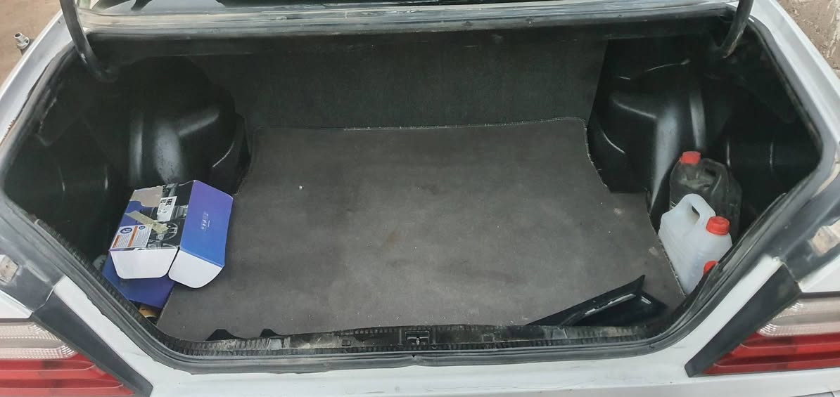 السلام عليكم ورحمة الله وبركاته مارسدس دب موديل ١٩٨٨رقم بغداد مشروع وطني راعيه بل ناصريه تحويل سياره جديده حلوه لا دبل ولا قاعده كير مكينه تبريد حديدية طخم تاير مسجل سماعات كهربائية كله شغاله السياره جديده صبغ عام جماليه سعر السياره ٧٥ بيه مجال قليل


**إذا كنت صاحب هذا الإعلان وتريد حذفه لأي سبب، رجاءا أرسل رسالة إلى الدعم الفني**