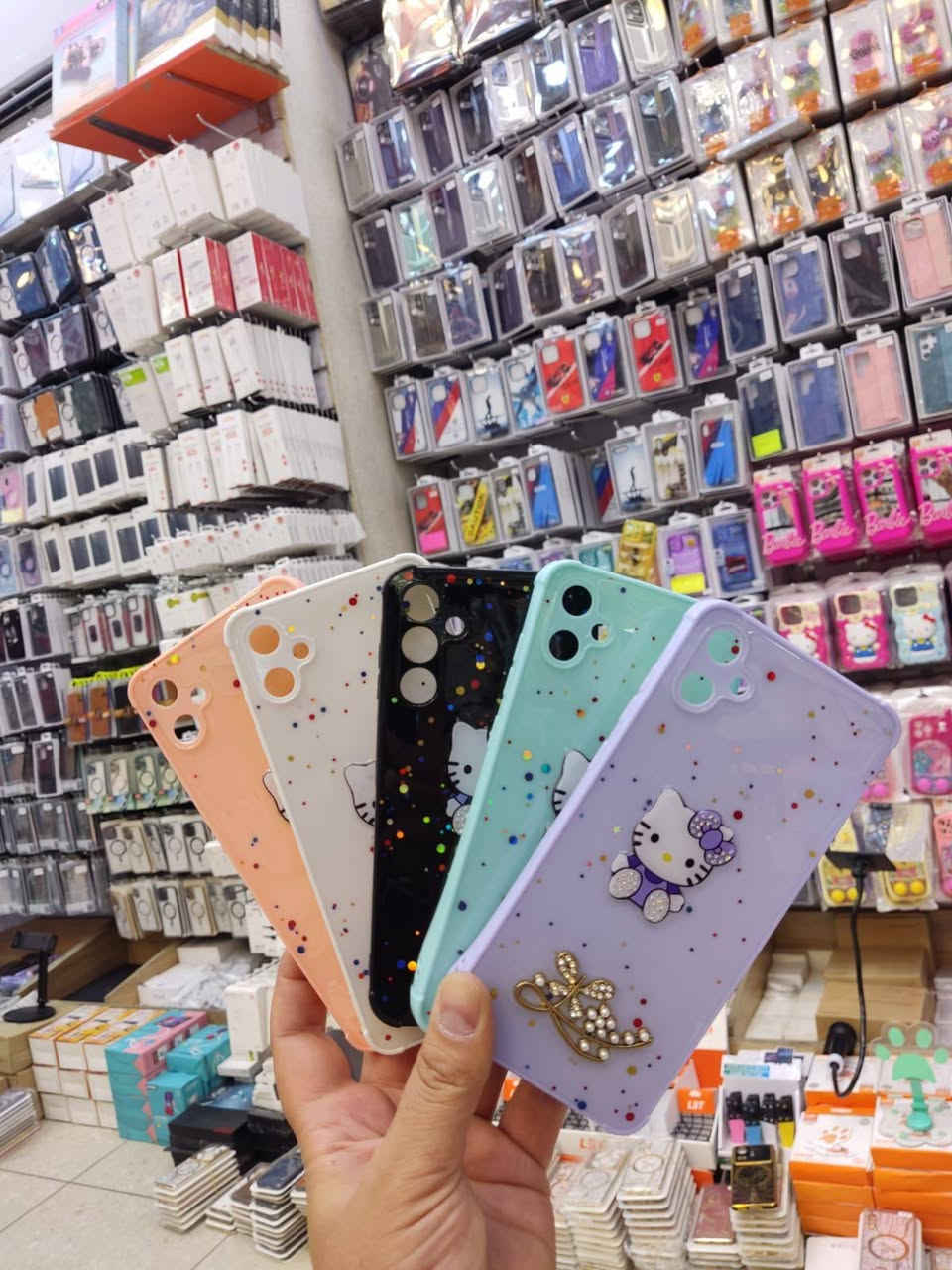 متوفر لدينا حافظات نسائي جميع الاجهزة هونر_انفنكس_ريلمي_بوكو_تكنو_سامسونك 
ميسان حي العسكري خلف مركز الشرطة 
*********** عمارة, ميسان
