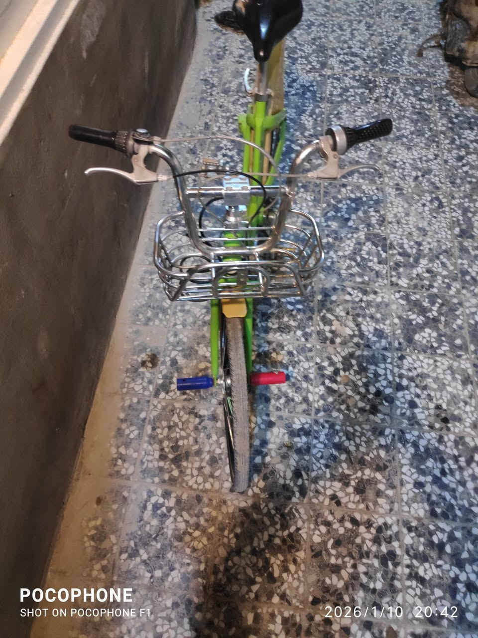 بايسكل للبيع مال بالة حجمه 26 سعره 85 وبي مجال العنوان النجف الكوفة حي ميسان يم سكلة الگرعاوي رقم ***********
