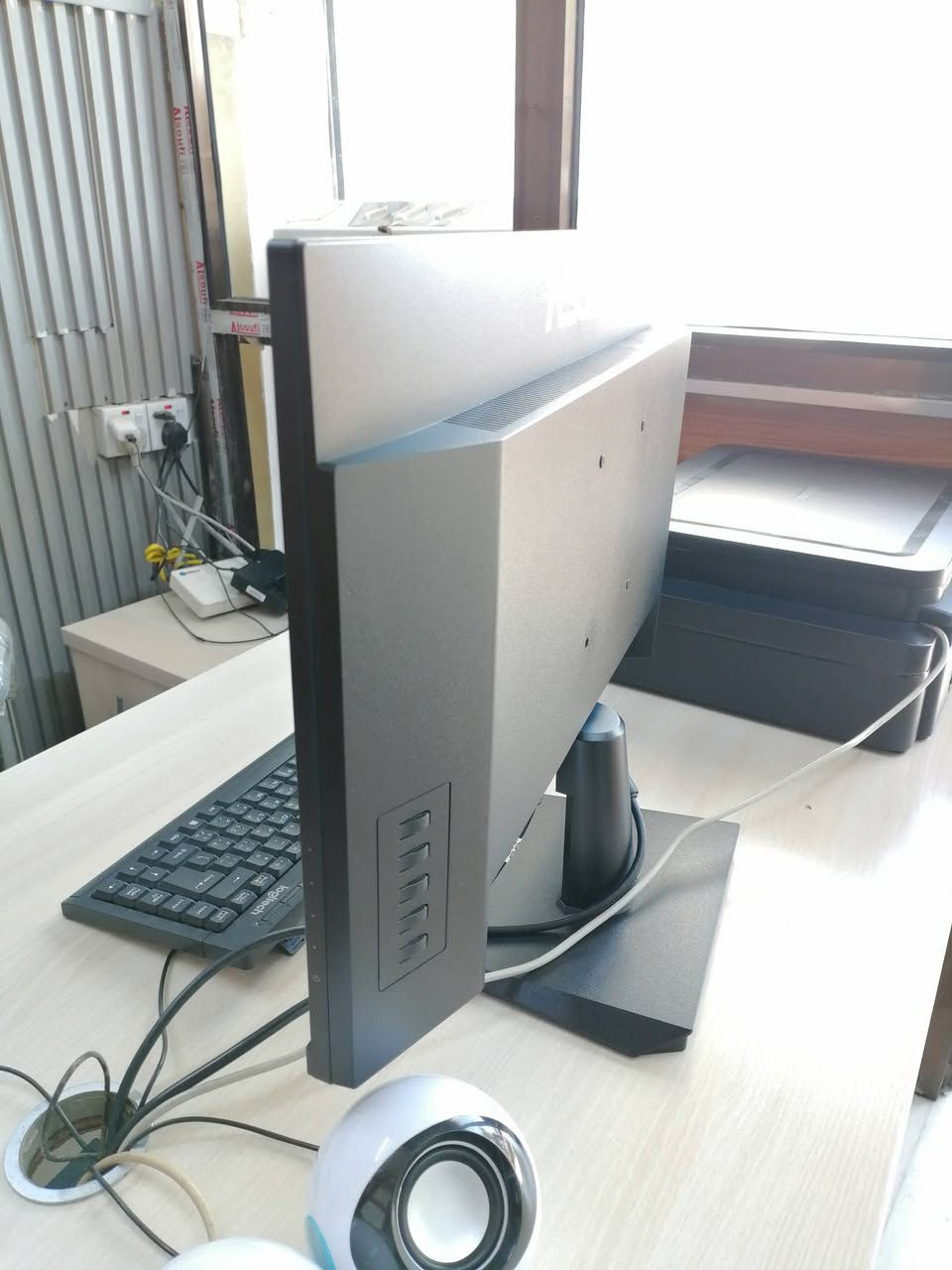 شاشة ASUS VA24EHF نضيفه جديده استخدام شهرين جديده موجوده كارتونتها وضمان سنه السعر 140
شاشة ASUS VA24EHF نضيفه جديده استخدام شهرين جديده موجوده كارتونتها وضمان سنه
 السعر 140
مكاني بغداد ***********
