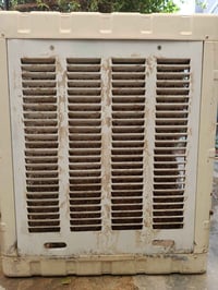 مبردة للبيع شغالة السعر 65 وبيها مجال 07774572506