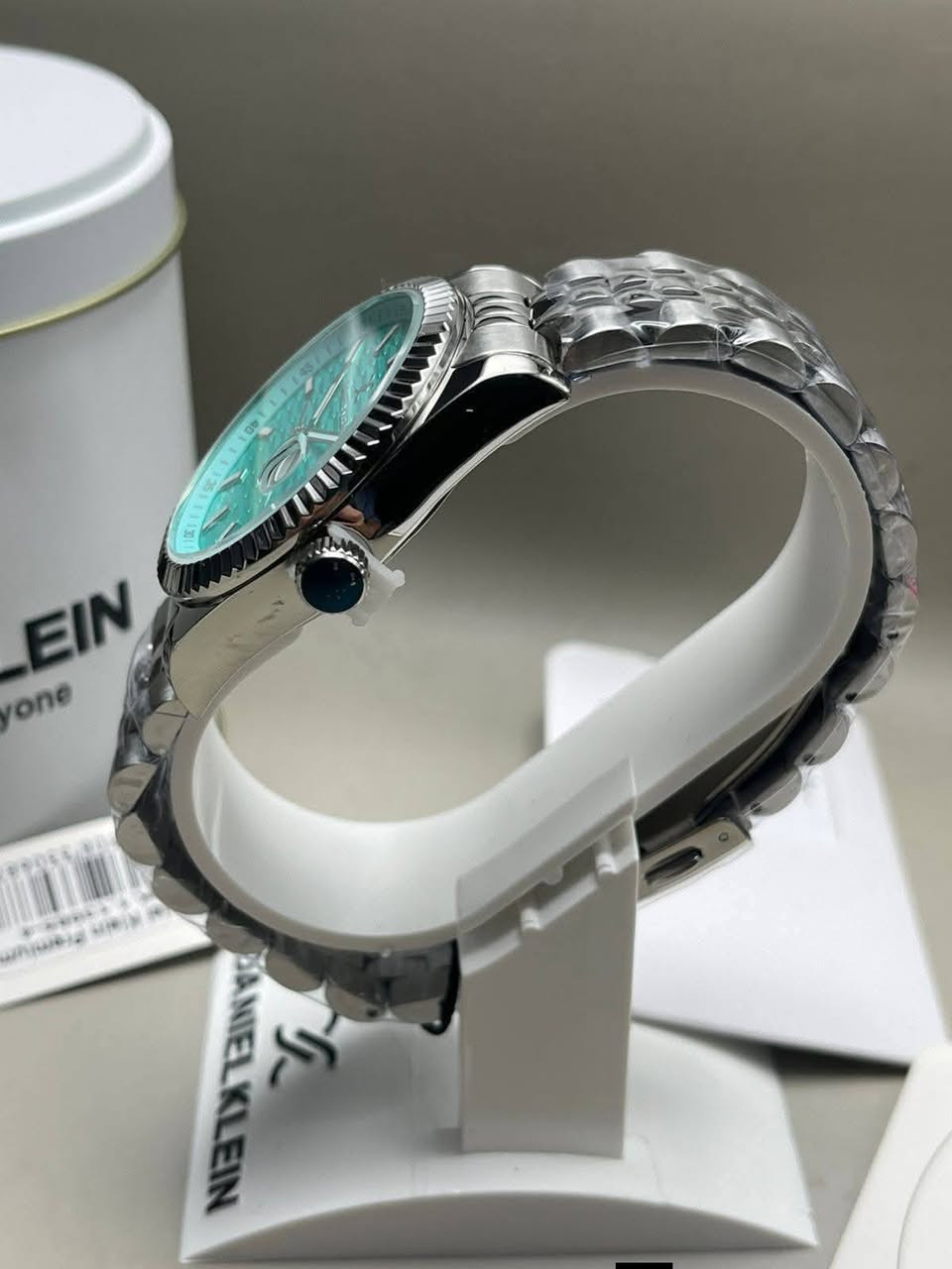 فتح الباب 30$ دولار والرفعه 5
توصيل متوفر 5 الاف كافة محافظات العراق.

دزاين الرولكس الدي جست احدث اصدارات دانيال كلاين
الساعه بطاريه
مكينه ياباني 
منفذ شهري
قطر 41
عقارب لامينوس 
الارقام لامينوس
البدن ستانلس ستيل
مضادة للماء 50متر
طلاء ثابت
تاتي كامله المرفقات مع الظمان سنه كامله 
يوجد توصيل لجميع محافظات العراق.


**إذا كنت صاحب هذا الإعلان وتريد حذفه لأي سبب، رجاءا أرسل رسالة إلى الدعم الفني**