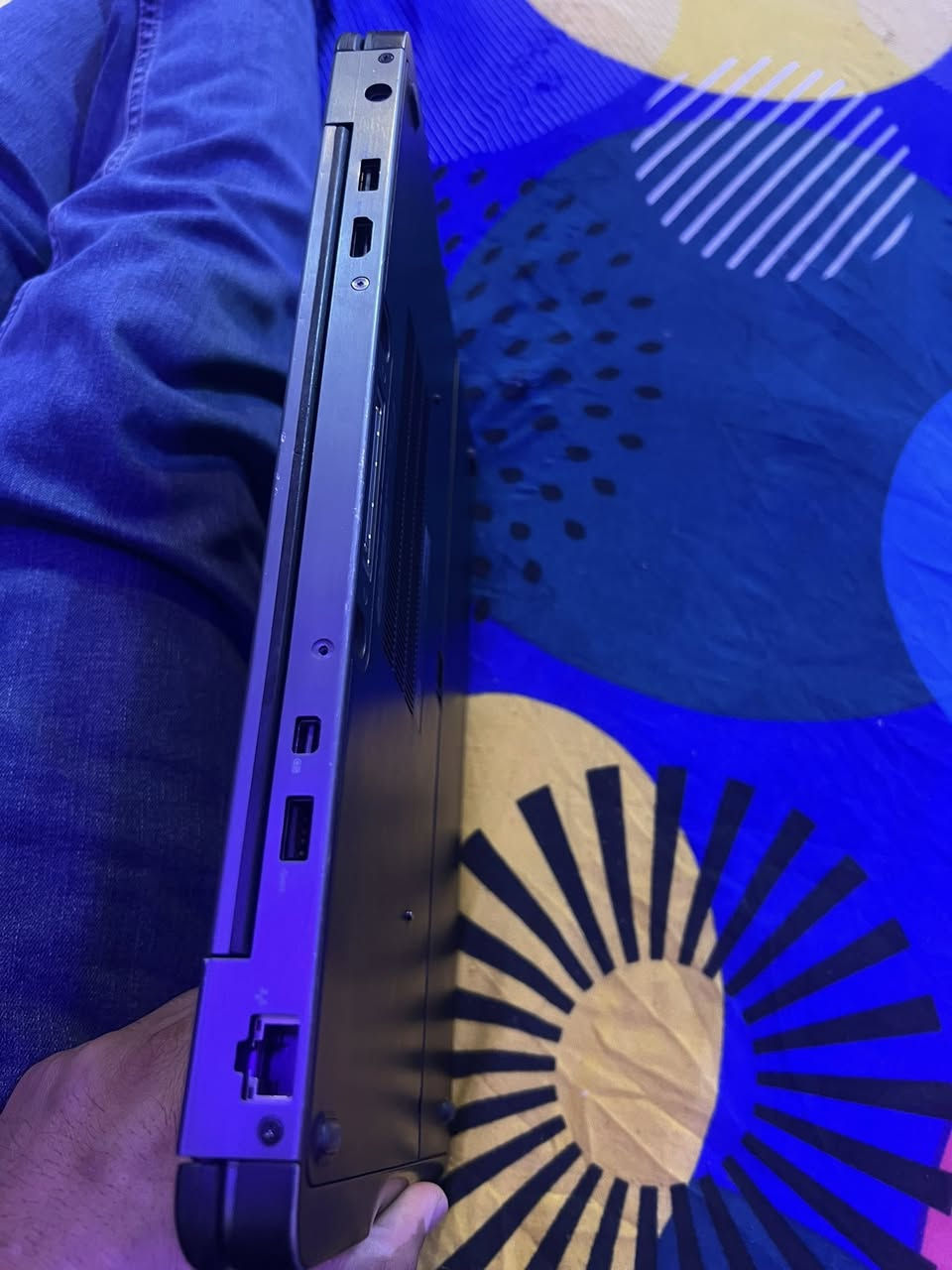 لابتوب من شركةDELl💻

المعالج Intel(R) Core(TM) i7-4600U CPU 2.10GHz 2.70 GHz

الرام 8كيكا قابل للتطوير 

الهارد128 كيكا SSD قابل للتطوير 

حجم الشاشه 14 انج تدعم اللمس بدقة 1600x900

كيبورد  عربي انكليزي ليزري  

السعر 190


**إذا كنت صاحب هذا الإعلان وتريد حذفه لأي سبب، رجاءا أرسل رسالة إلى الدعم الفني**