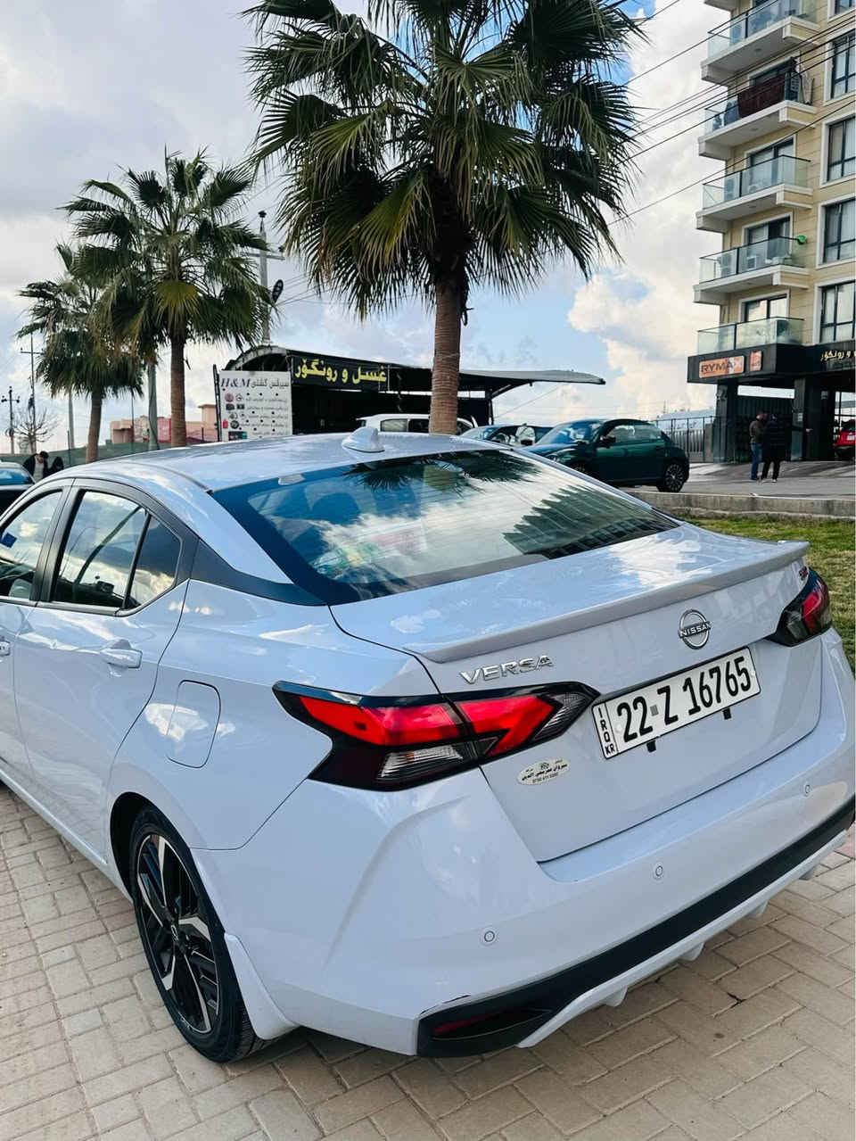 نيسان فيرسا موديل 24 
المواصفات SR اعلى فئة 
تحديد مسار 
رادار   امامي 
 رادار خلفي 
تشغيل عن بعد 
بجم زينون  ناصي عالي 
تدفئة كشنات 
داخل لونين احمر واسود 
بصمة تشغيل 
حادث السيارة دعامية امامية وطارف البنيد 
والجاملغ اليسار بارد قليل 
ايرباك ستيرن 
السيارة ماشية 40 مايل 
سنوية وهزة جديدة لغاية 2030 

السعر 140 وبيها مجال بسيط 

مكان السيارة اربيل / ملاحظه صور الشاصي ضمن المنشور 

للاستفسار *********** أربيل, العراق
