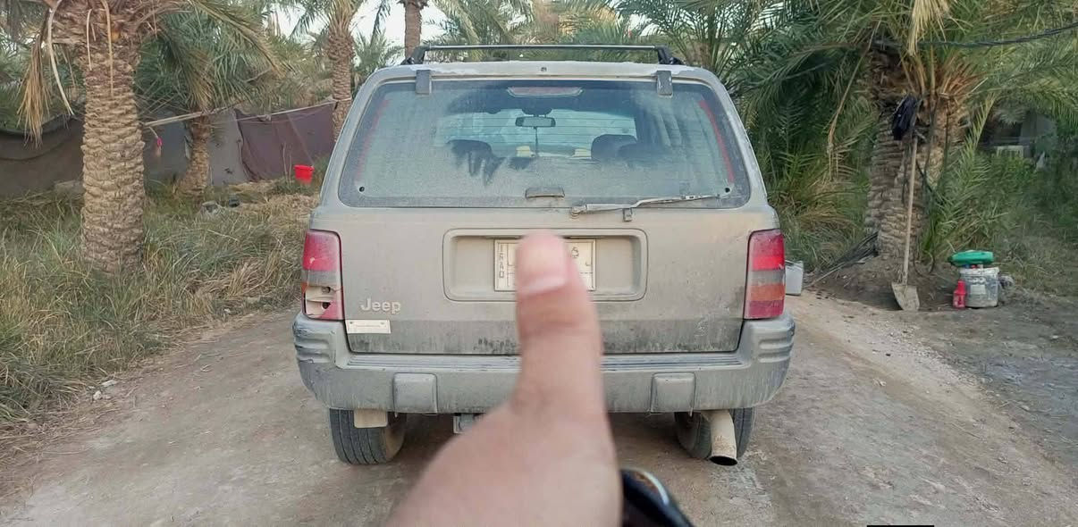 سياره جيب 97 خير من الله سياره جاهزه بيه بس الحداديه نص ونص. قاصرين مكان الناصريه رقم ***********.صوره قديمه ما غاسله اترايك وين ما تريد محور دي فور شغل مرتب والحسين مال جناي. صارله سنتين تقريب عدي.
