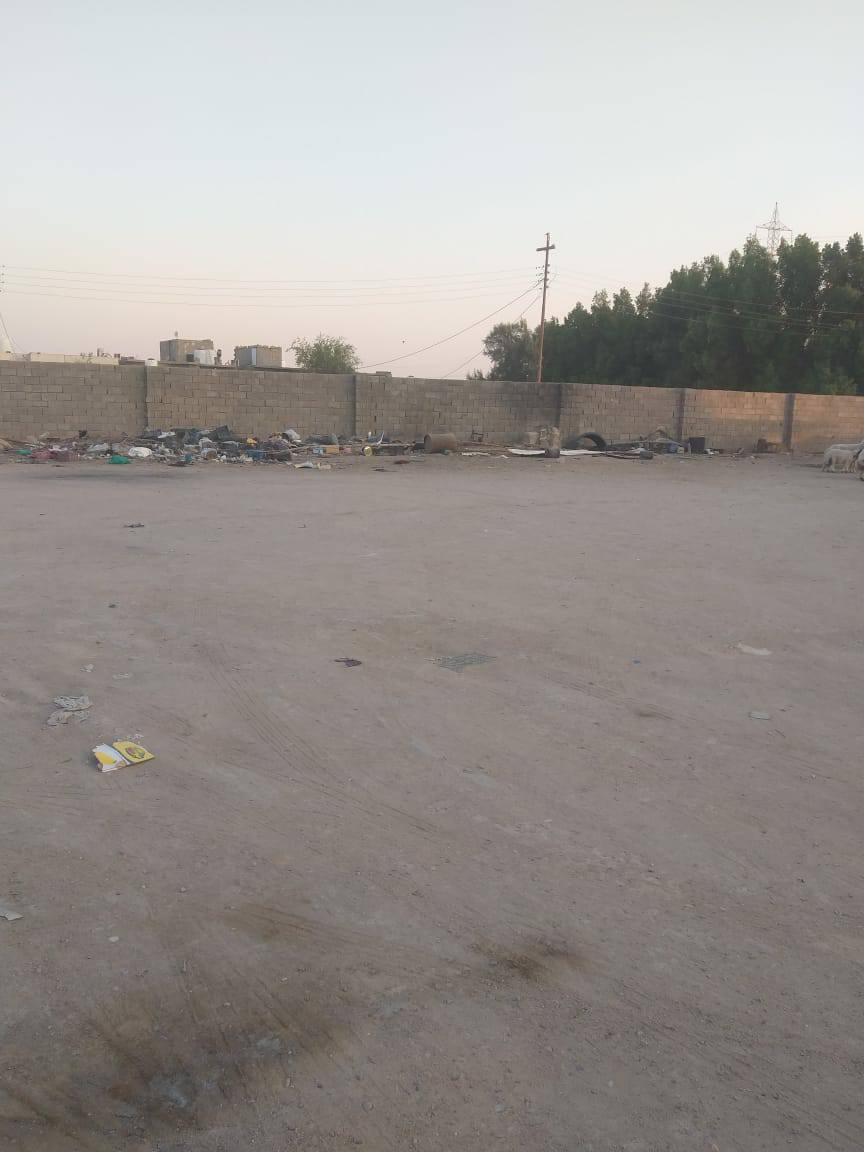 السلام عليكم ورحمة الله وبركاته 
يوجد لدينا ارض للبيع المساحه
1000متر السعر 20 مليون           
المكان البصره الزبير خلف المعارض السيارات 
نوع العقار عقد زراعي 
رقم الهاتف ***********       ابو صكر بيه واتساب الزبير, البصرة
