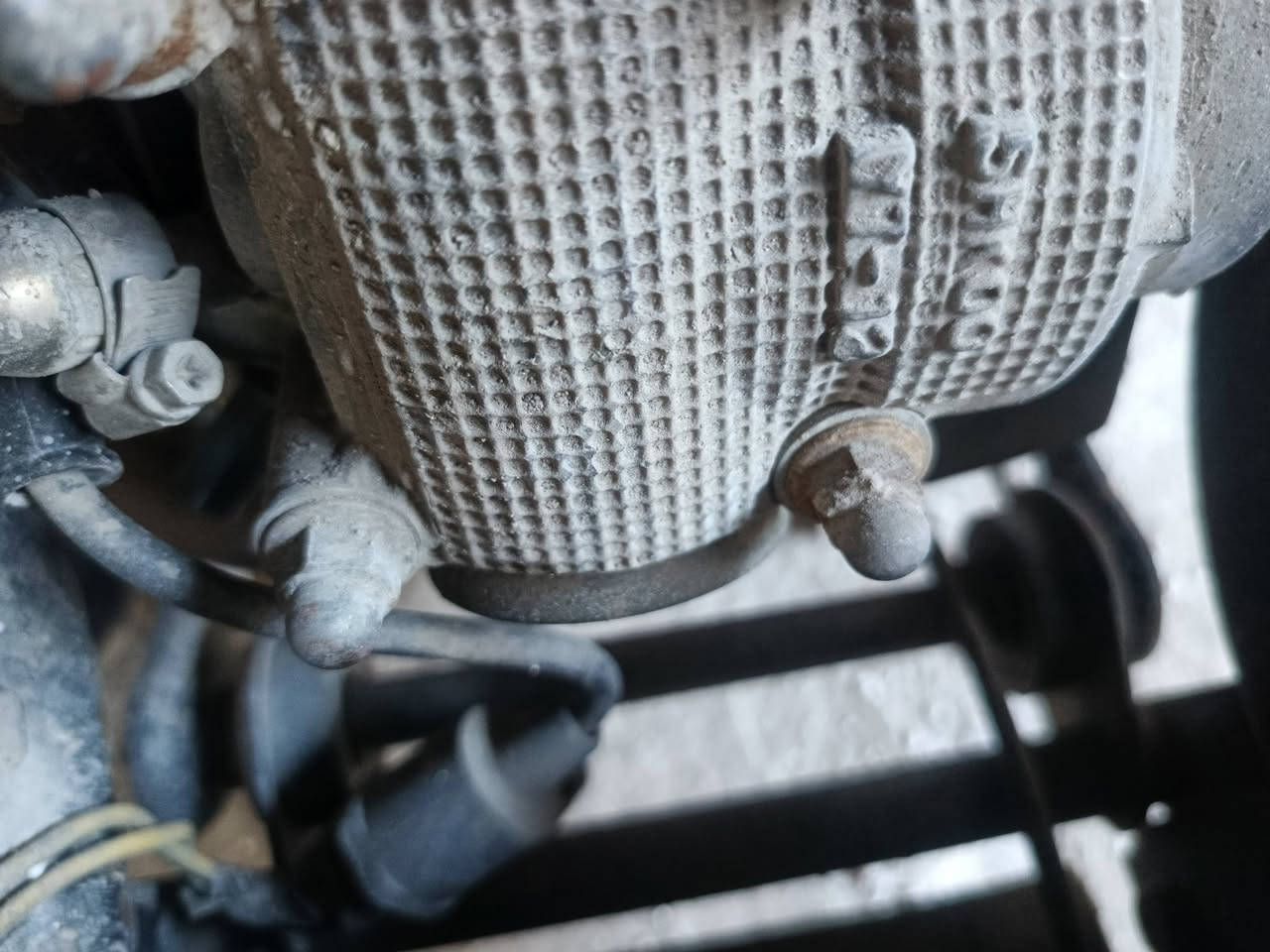 اقراء المنشور عدل يله تراسل
ابيع كوم حديد الدراجه جانت تشتغل بس من طكن براغي الصالنصه تركته يعني اشغله تسحك بس هملته صار 3ممشغله اجيت عليه اليوم اشغله شتغلت وطفت ماعرف بس الدراجه لا مطلعه دخان ابيض ولا مجفته ابد ومابيه شي جانت بس اني تركته لين صالنصه مالته كامت طلع صوت قوي ابيع كوم حديد مو تجي ليش هايه وبيه هيج ويرادله هيج سعرها 200قفل قفل قفل  🔒 متواجد واتساب ومازنجر ***********
