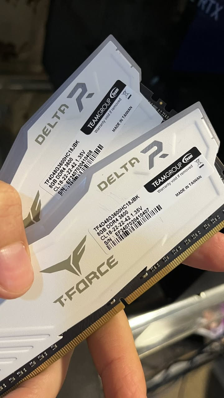 السلام عليكم
رامات T-FORCE للبيع لون ابيض
2x8gb 3600MT/s CL18 T-FORCE WHITE
شغاله مع ضمان مدى الحياة
130,000 سعر نهائي رجائاً
يوجد توصيل لجميع المحافظات


**إذا كنت صاحب هذا الإعلان وتريد حذفه لأي سبب، رجاءا أرسل رسالة إلى الدعم الفني**