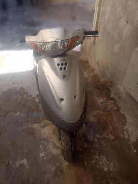 سلام عليكم عندي دراجه لبيع جديد برغي مافتوح بيهه مكينه جديده بانزين الاصلي المحسن  اصلي مالتهه الاستفسار على هذا الرقم ***********
