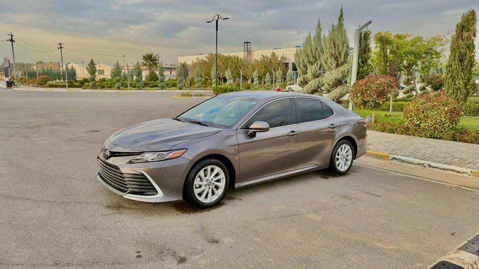 كامري موديل 2023LE مرقم صلاح الدين 
كلين بدون صبغ فقط بارد السعر 195
***********
