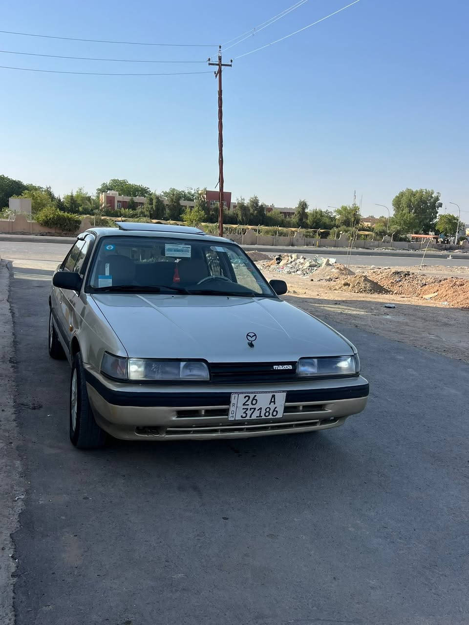 السلام .. عليكم الحلال للبيع
مازدها 626 موديل -1993
محرك 8 بخ مكفول بدون عيب 
كير عادي مكفول بسعر 35 وبيها مجال 
صدر امامي خلفي جديد بور مشط جديد 
كهربائيات / السياره كلها شغاله 4 جام كهرباء شغل
مسجل شغال باتري جديد كيج بانزين وحماوه شغال 
السياره مصبوغه عام بدون ضربها بدون خياس شواصي فرممه مكفوله شرط 
محرك / وكير /. وصدر / وكهربيات / وغرفت السياره / مكفوله. رقم 26 / صلاح الدين الجديد سنويه جديدها شرط التحويل /مكان السياره تكريت القادسيه رقم ***********
بسعر 35 وبيها مجال
