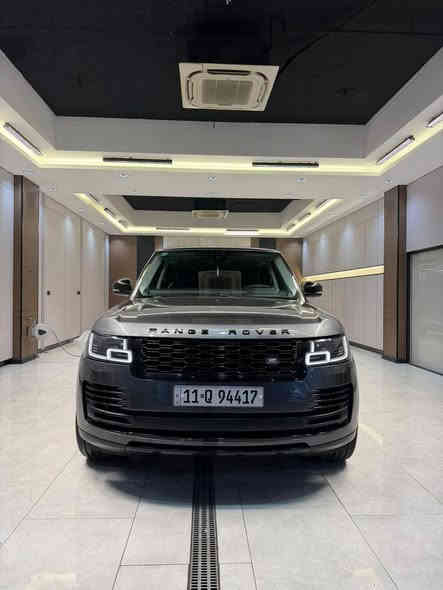 مكلف بالنشر للبيع رانج روفر RANGE ROVER  موديل 2019   
 مواصفات : 
محرك 6سلندر سوبر
بانوراما
 شاشات امامية ٢ + شاشات خلفية بلاد
داتا شو 
ستيرن كهرباء + تدفئة ستيرن + شفتات
جكات 
ابواب شفط
انارة محيطية
زراك لايت امامي
دوسات كهرباء متحرك 
رادار امامي + تحديد مسار
سستم صوت MERIDIAN
كامرات محيطية 360 درجة
وباقي المواصفات المعروفة 
السياره وارد امريكي بدون حادث داخله كلين تايتل مضروبه هنا بلعراق جاملغ وبنيد عكس السايق وجاملغ جهه لسايق كلير  ماشيه 80,000 ميل 
 السعر 39,000$ وبيهه مجال بسيط  للاستفسار  التواصل مع الرقم 
***********

