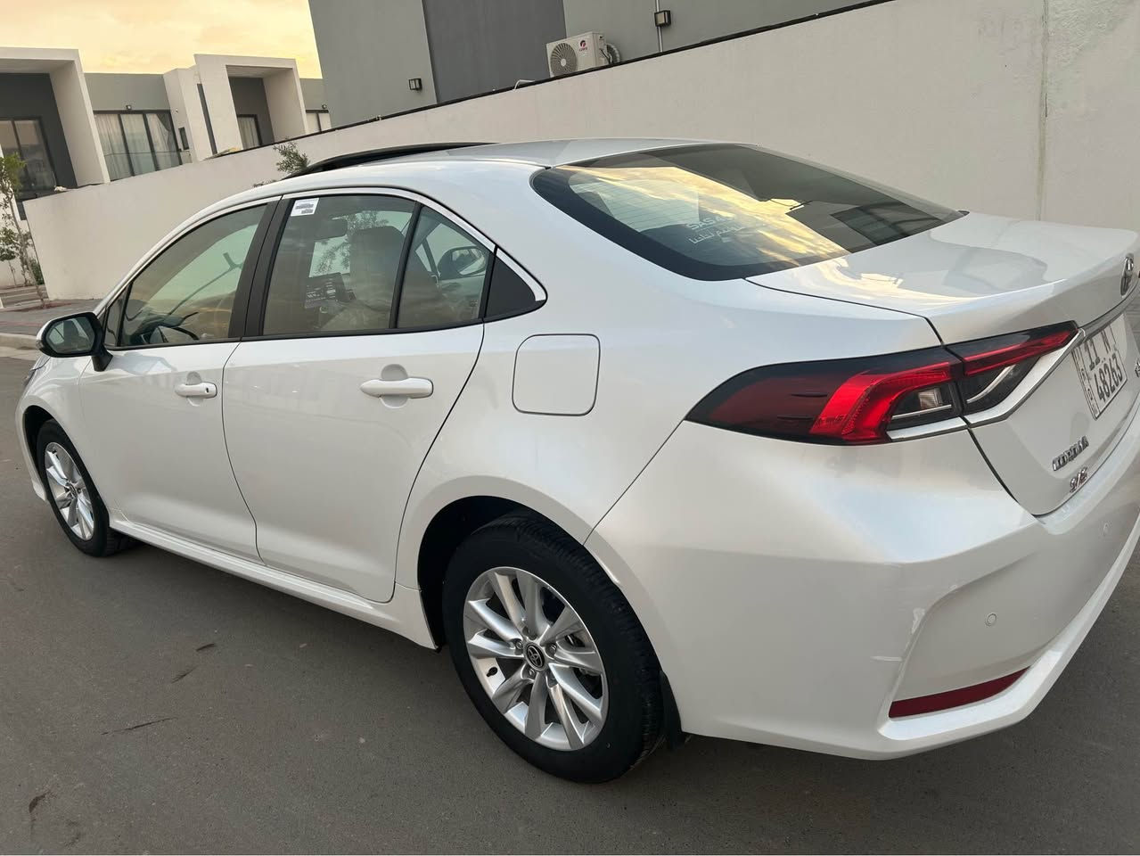 كورلا 2023 خليجي بانزين وكاله ساز ورقم بغداد
الجديد وباسمي
محرك بانزين 1800
سلايد
بصمه ودخول ذكي
حساسات اماميه وخلفيه
مري قابله للطي
شاشه وكاميرا
مراه داخليه تعتيم اوتو
السياره نظفيه جدا ماشيه 31000 كم بدون صبغ وبدون بارد السعر 19000 $
للاستفسار الاتصال على الرقم
*********** بغداد, العراق
