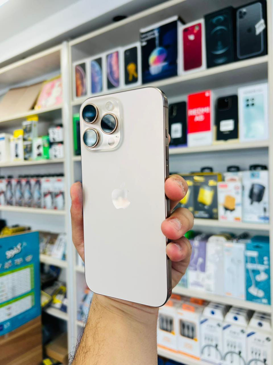 🔥 iPhone 16 Pro Max للبيع 🔥
 • كامل ويا الكارتون
 • نسبة البطارية 95%
 • ضمان APM
 • نسخة شريحة وحدة (ماستر)
 • استخدام نظيف جداً

💰 السعر مناسب وقابل للتفاوض
📞 للاستفسار: ***********

✨ فرصة حلوة للي يريد جهاز نظيف بسعر طيب
