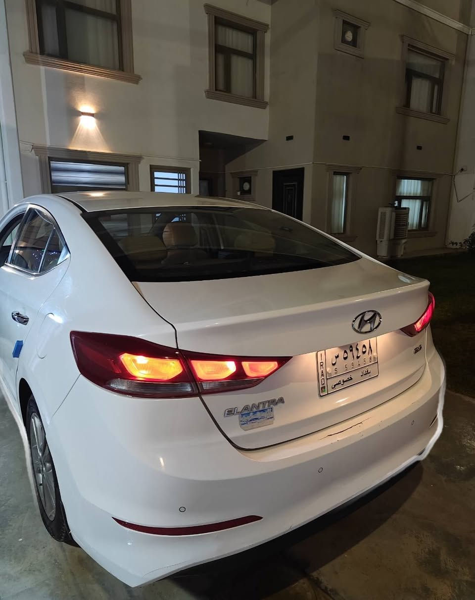 السلام عليكم 
للبيع النترا 2017 خليجي فول مواصفات رقم بغداد بأسمي
محرك 2000 دوش
ماشيه 106 ألف 
بيه ملاحضات بسيطه 
السعر/ 150 وبيه مجال
مكاني/ النجف الأشرف مجمع الأميرات
للأتصال/
***********
