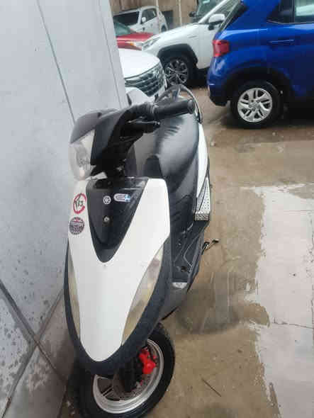 للبيع
ماكس عدله بوشة 49 بلاد مكينة تخبل وناعمة 

سلف هندر شغاله 

كهربائيات كلها شغاله نقصها هورن بس

كلها بلادية الدراجة 

سعرها 700 قفل مكاني بغداد البلديات 

***********
