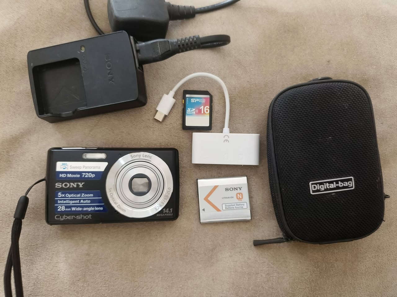 Sony Cyber-shot DSC-W620
للبيع كامل ملحقات بسعر 115 توصيل 5


**إذا كنت صاحب هذا الإعلان وتريد حذفه لأي سبب، رجاءا أرسل رسالة إلى الدعم الفني**