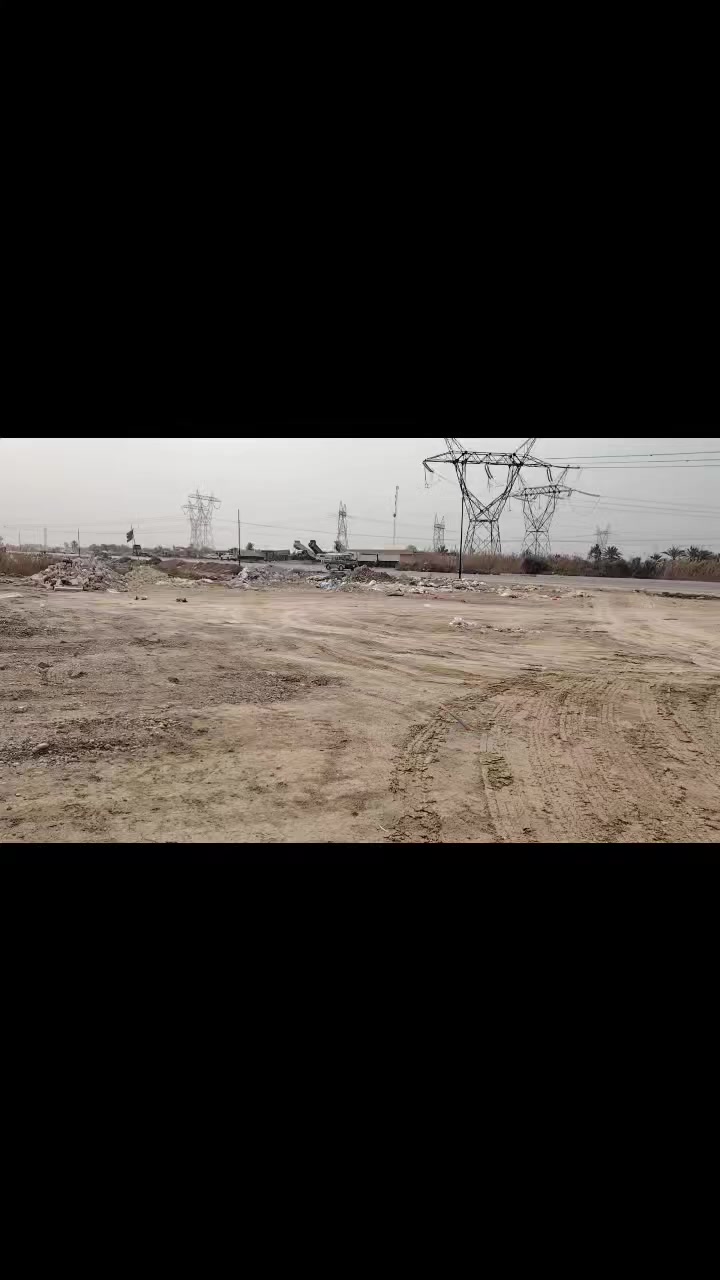 السلام عليكم ثلاث بيوت للبيع المكان بغداد النهروان قرب السيطره الشارع العام ***********) ***********
