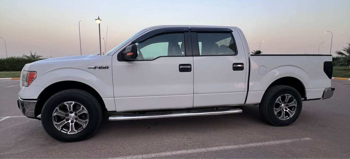 للبيع فورد F150 موديل 2011
خليجيه وكاله نيفا  
سيارة قوية ونظيفة وجاهزة للاستخدام
محرك كير تبريد تدفئه صدر كله جاهز 
 بدون أي مصاريف.
✅ وارد خليجي  
✅ محرك 8 سلندر 5000 المرغوب
✅ تدفئه تبريد شغاله بدون اي ملاحظات 

المواصفات:  
• باب طويل بدي قصير  
• ويل 18 مال جمسي حديث  سعره 800   
• شاشة + كاميرا خلفية  
• كشن منفصل  
• درج في باب البدي لسهولة الاستخدام  
• اضافة منظومة غاز 80 لتر (اقتصادية بالصرف)

⚙️ الحالة:  
المكينة، الكير، التبريد والتدفئة كلها تمام وجاهزة.

📄 السنوية: أربيل باسمي – تحويل مباشر  
📍 المكان: بغداد

💰 السعر: 140 قفل سعر نهائي

📞 الاتصال: *********** بغداد, العراق
