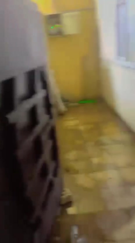 دار للايجار المساحه 100متر طابق ارضي استقبال ومطبخ وصاله وغرفة نوم وصحيات وبيتونة وصطح وصحيات العنوان بغداد الدوره منطقة الشيخ سردي قريب من المهديه الثانيه السعر 350الف
يتوفر عروض اخرى للايجار مساحات كبيرة وصغيرة 
***********
***********
