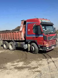 فالفو • حجم 380 • موديل 2000