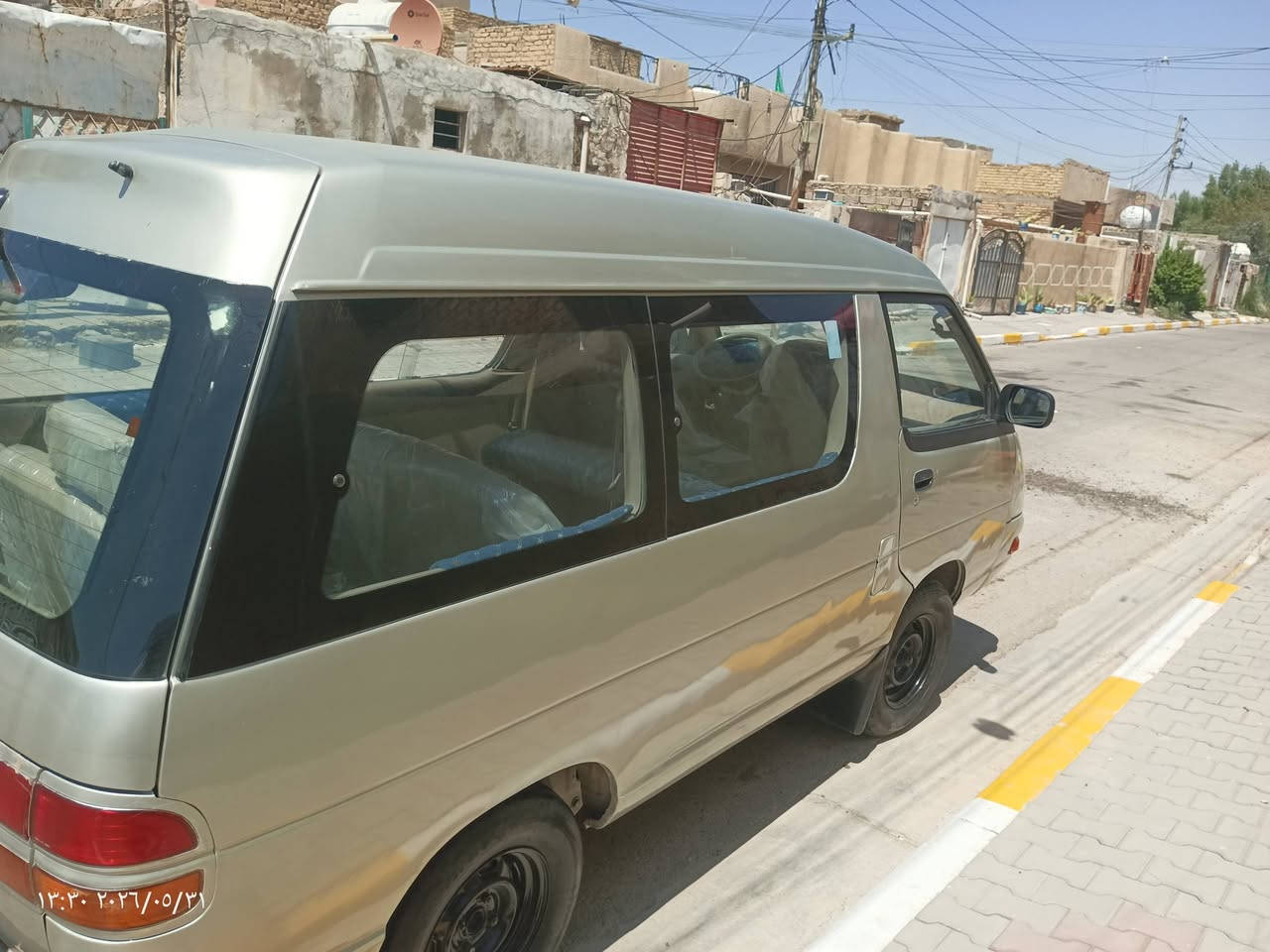 سلام عليكم سيارة فأرةموديل ٩٥رقم انكليزي مكينتها وينجي سعر ٣٥ اخوان مامتواجد على لفيس لاتصال على رقم ***********

