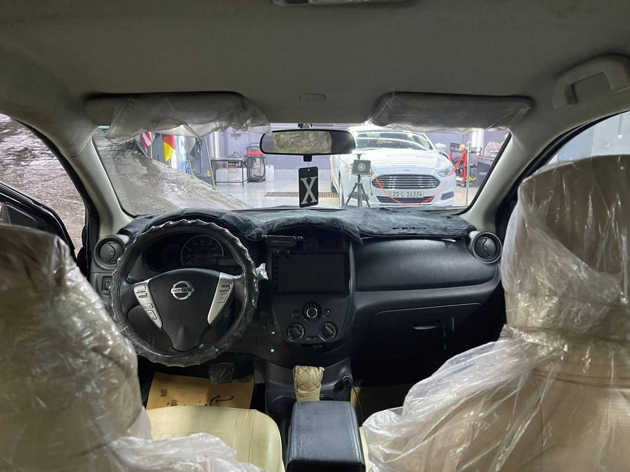 السلام عليكم نيسان فيرسا
موديل ١٧ 

وارد أمريكي 
 عداد المشي 90 
 بجب كبس
حادث  نص باب السايق صبغ وباب مبدل  تبديل فقط و صور السونار موجوده 
 
 سياره كلش نضيفه بدون اي نقص    رقم
 سليمانيه هزه جديده  تحويل ثاني يوم 
سعر 89
الشراي يتصل ويدلل 
***********
***********
***********
