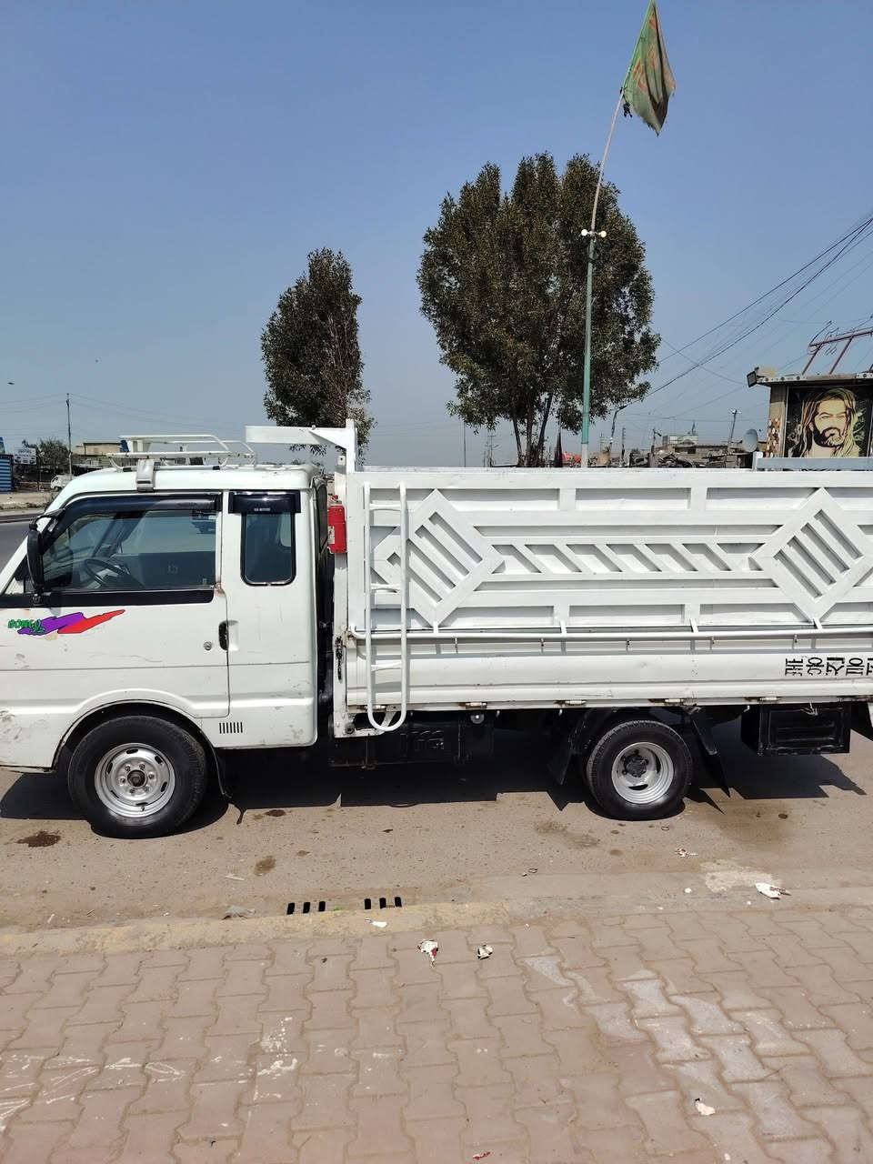 سلام عليكم كيه بنكو مديل 95 مكفوله من مكينه وكير وكسن وشاصي وصدر جديد تايرات جدد دوشمه جديده رقم نكليزي سنويه ل29 بسمي  السعر 57 وبيه مجال المكان بغداد المعامل ***********
