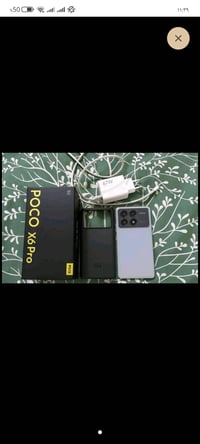 شاومي بوكو X6 برو جديد مع كل مستلزماته. الجهاز نظيف واستعماله قليل، وا...