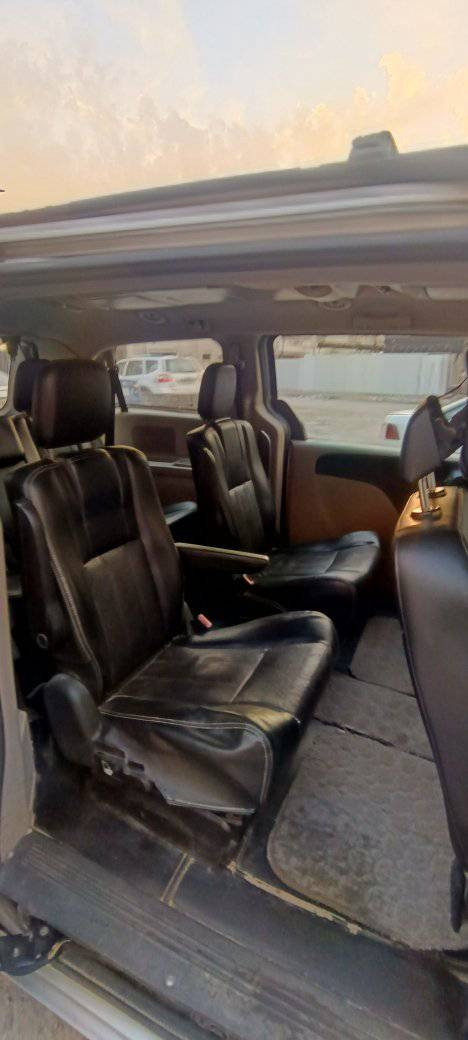 سلام عليكم كرايسلر موديل 12 فول مواصفات محرك 3600 كير مكفول بيبان وصندوك كهربائيه سيارة حادث جاملغ وبنيد من جهه سائق صبغ بجم أثر جراد سعر 120ورقه شراي اتصل ***********
