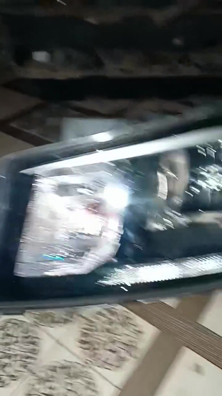لايت سيدونا سعر الزوج 120الف
السماوة حي الصناعي ***********
