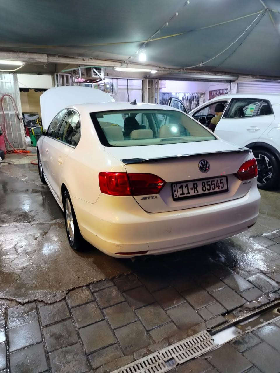 للبيع 
فوكس واكن جيتا 2011 
5 سلندر رقم بغداد 
السيارة واريد امريكي ماشية 105 ألف مايل 
السيارة نضيفة مال بيت 
بيها ملاحضات بسيطة 
السعر ٩٥ وقابل للتفاوض 
للاستفسار 
*********** بغداد, العراق
