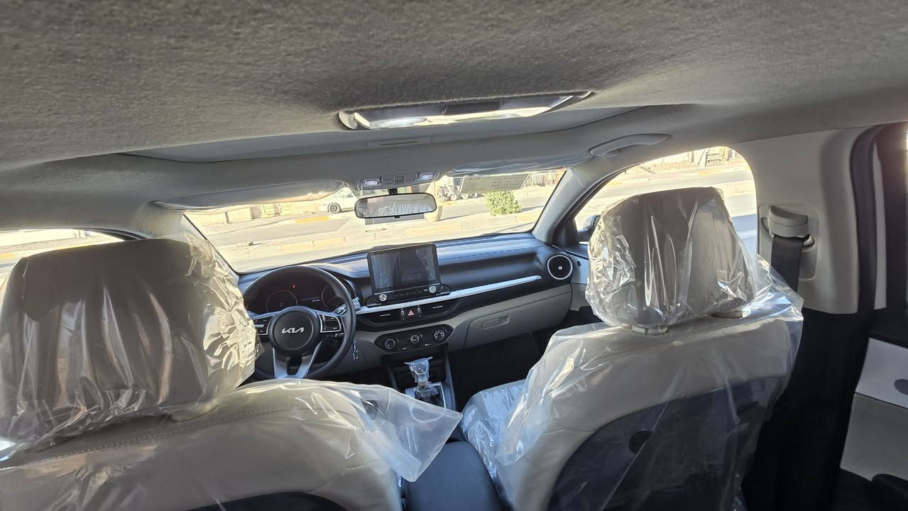 سيراتو 24
فول مكينه 2000 
ماشيه 41
مكفول رقم بغداد باسمي مكاني المثنى  
السعر 188
***********
***********
