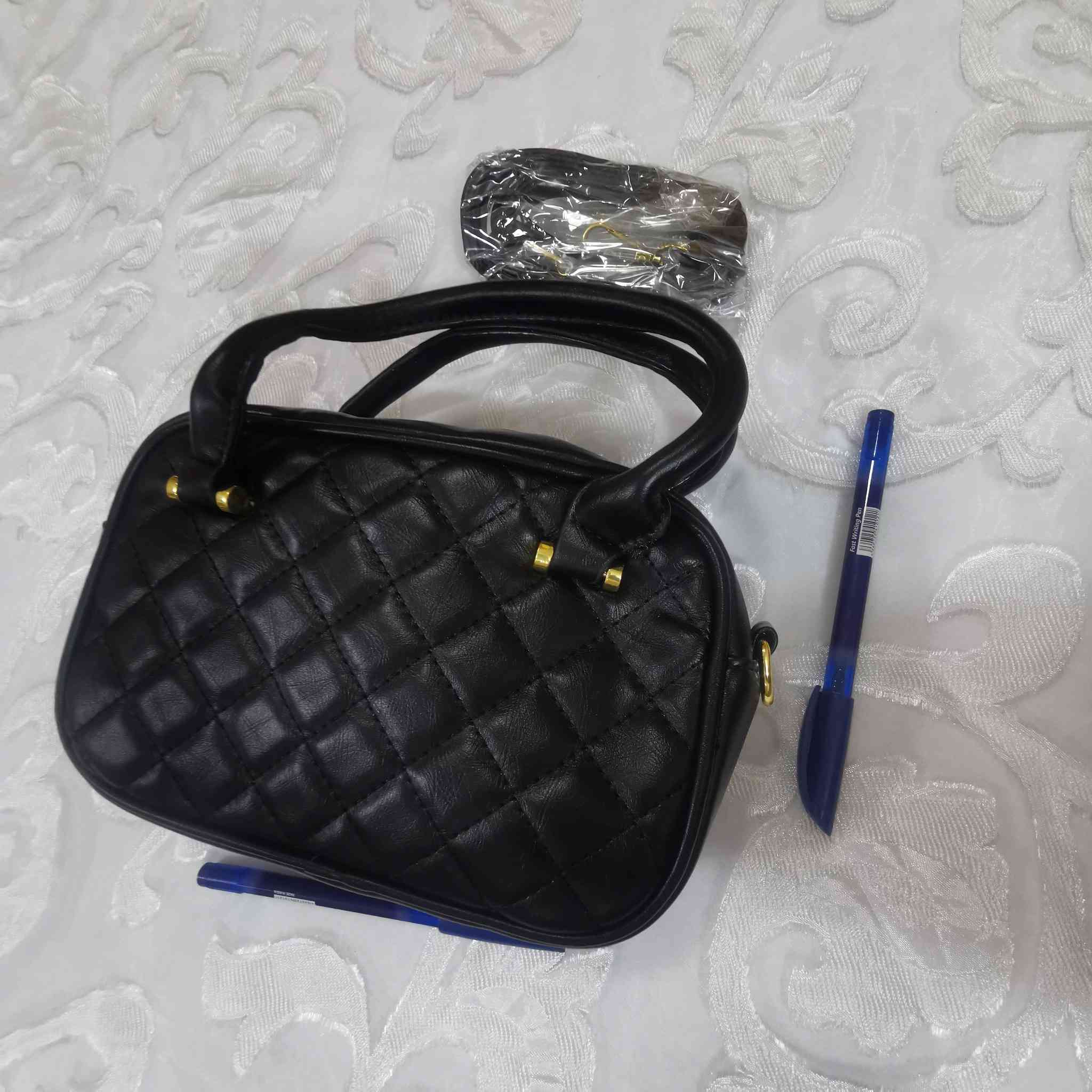 سعر قطعه ٨ الف وتوصيل ٥ الف


**إذا كنت صاحب هذا الإعلان وتريد حذفه لأي سبب، رجاءا أرسل رسالة إلى الدعم الفني**
