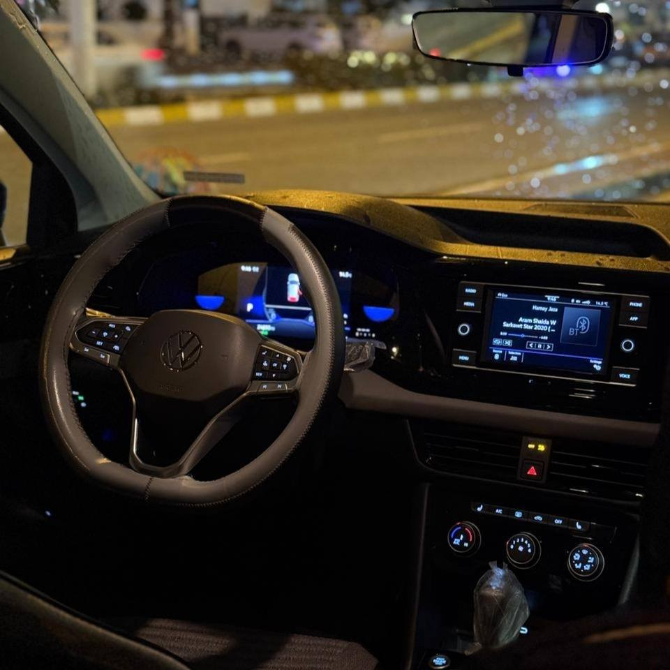 ڤۆڵگسواگن تاوس 2023 مەکینەی 15 تۆربۆ 
24 هەزارڕۆشتوە
کوشن هیتەرە.
سوکان هیتەرە.
گێچ ئەلیک ترۆنی.
ڕادار  خەتی جادە .
دەبل ئەکسل+.
چوار مۆد لێخوڕینی هەیە.
بەنیسبەت بۆیاخەوە دەرگای سایەق
یەک پەلە ساردی هەیە واتە بێ بۆیاخ 

سعر: لە کۆمێنت داوای بکە ڕاستەوخۆ بۆت دێت 📩 

گێڕومەکینەو کارەبای بەشەرت 
سەیارەکە زۆر پاکەو کەم ڕۆشتوە 
ڕەقەمو سەنەوی تازەیە 

ژمارەی خاوەنەکەی 
***********
