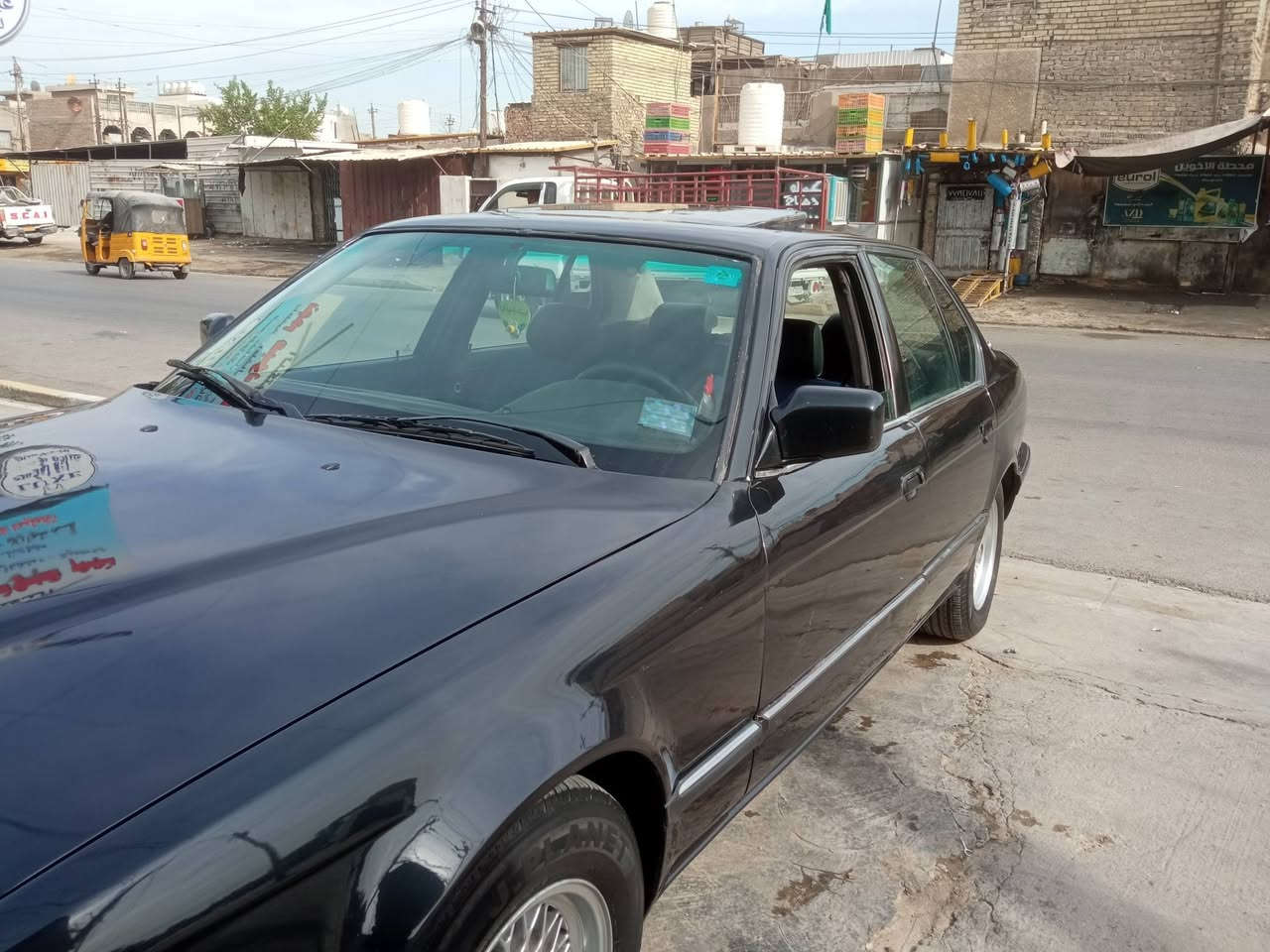 سياره بي ام موديل 1992
رقم بغداد حجم 735 بسمي 
مكاني بغداد الجديده سعر 55 تبريد شغال سلايت شغال 
***********
