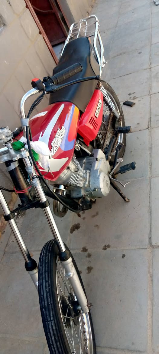 سلام عليكم دراجه البيع نامه شلامجه وراق سكنر سعر 350 بيه مجال ***********
