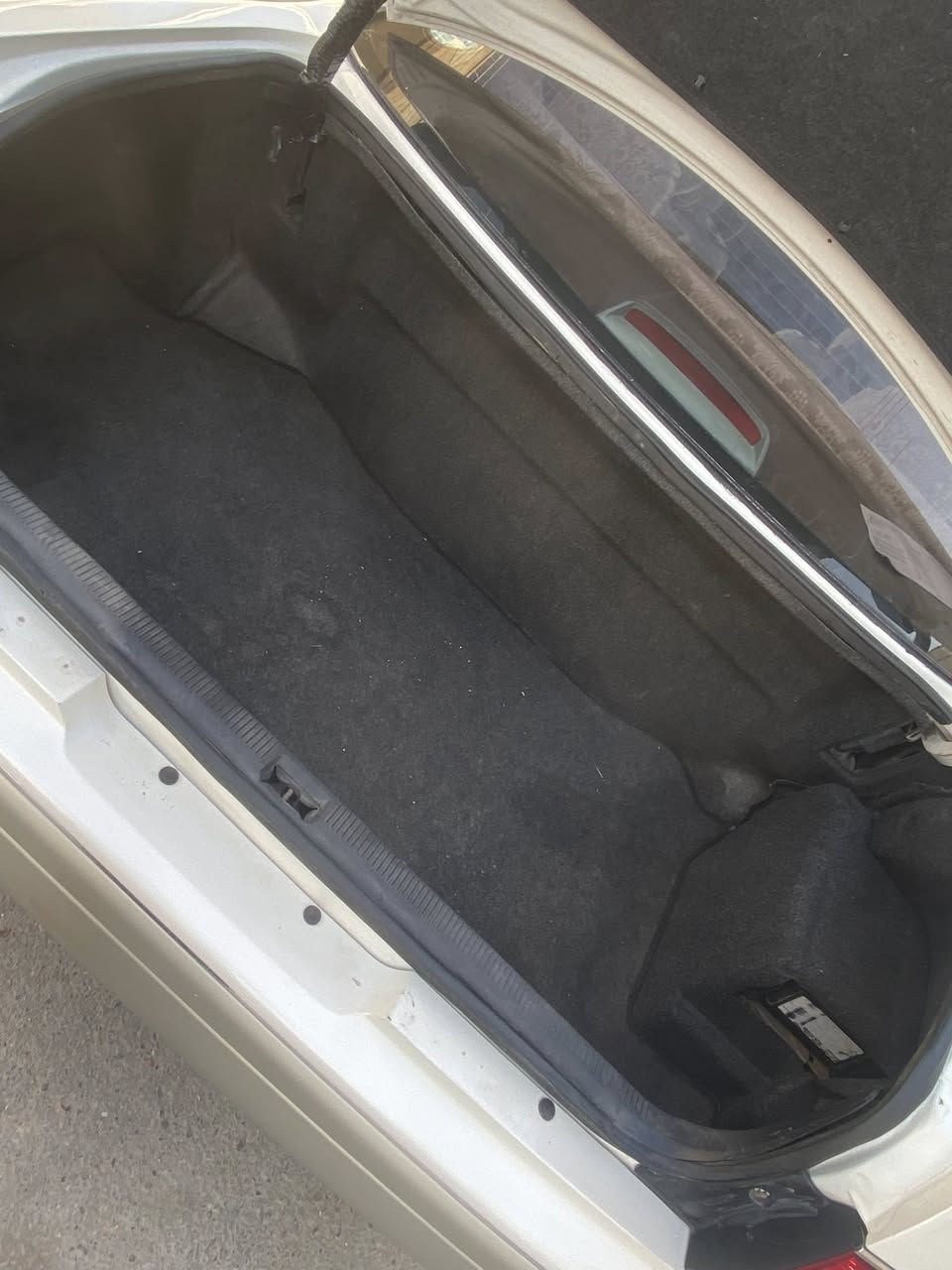 سلام عليكم راس ثور فلات. رقم بصره تحويل ثاني يوم سياره كفاله من الكص والنقل والضربه والعيب الشرعي. سياره جديده حيل مكينه كير بلكارتون حداده 100.100. سياره مابيها نقص برغي.  سعر 117مجالها كلش قليل اخوان لموشراي لايعلق ويكسر بحلاال العالم.  هاتف.  ***********البصره الزبير.
