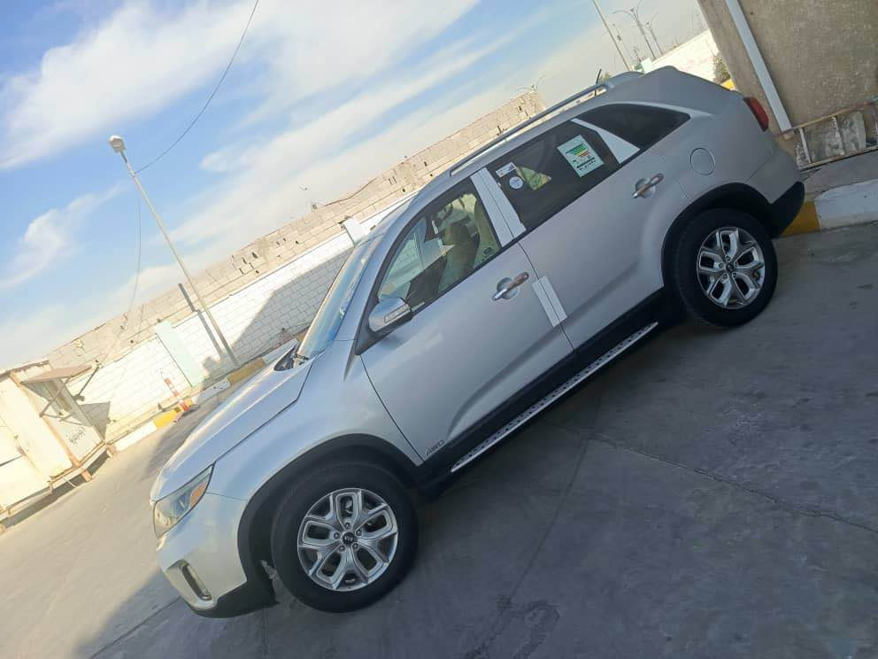 سورنتو موديل 2014امريكي (***********)بيها 3قطع صبغ حادثه بنيد فقط مكينه وكير كفاله 4سلندر رقم بغداد تحويل السعر 125وبيها مجال بسيط بيع ومراوس مكاني البصره البصرة, العراق
