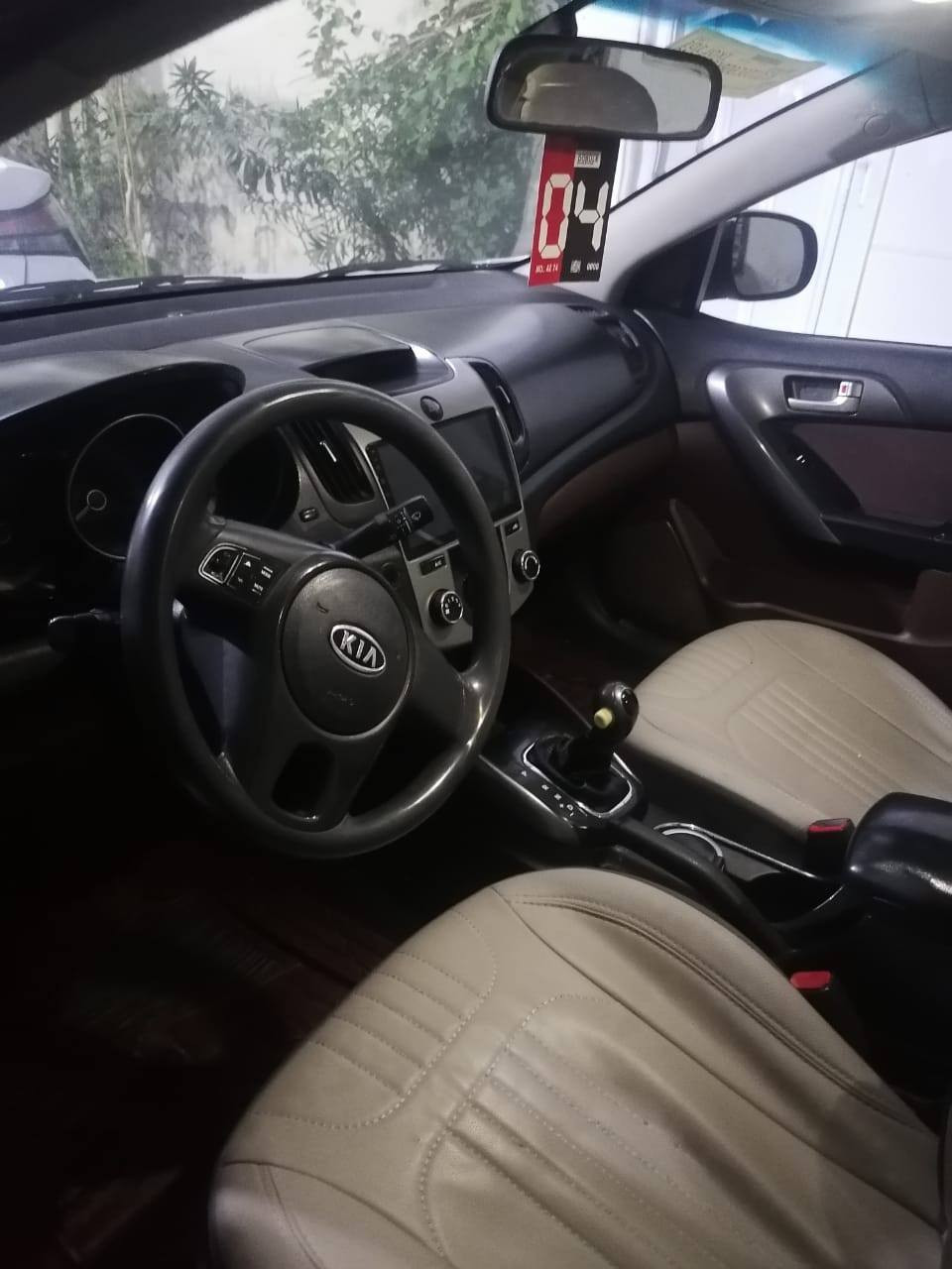 سلام عليكم
سيراتو 11
السياره فول للاخير
محرك ١٦٠٠
السيارة قطعتين صبغ فقط
السعر 102
***********
مكلف بل نشر اتصال فقط البصرة, العراق
