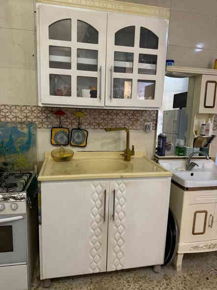 كاونتر للبيع داخل المنيوم وخارج hdf قياس ٣.٥ متر
السعر ٣٥٠ الف 
الموقع الغزالية للاستفسار***********
